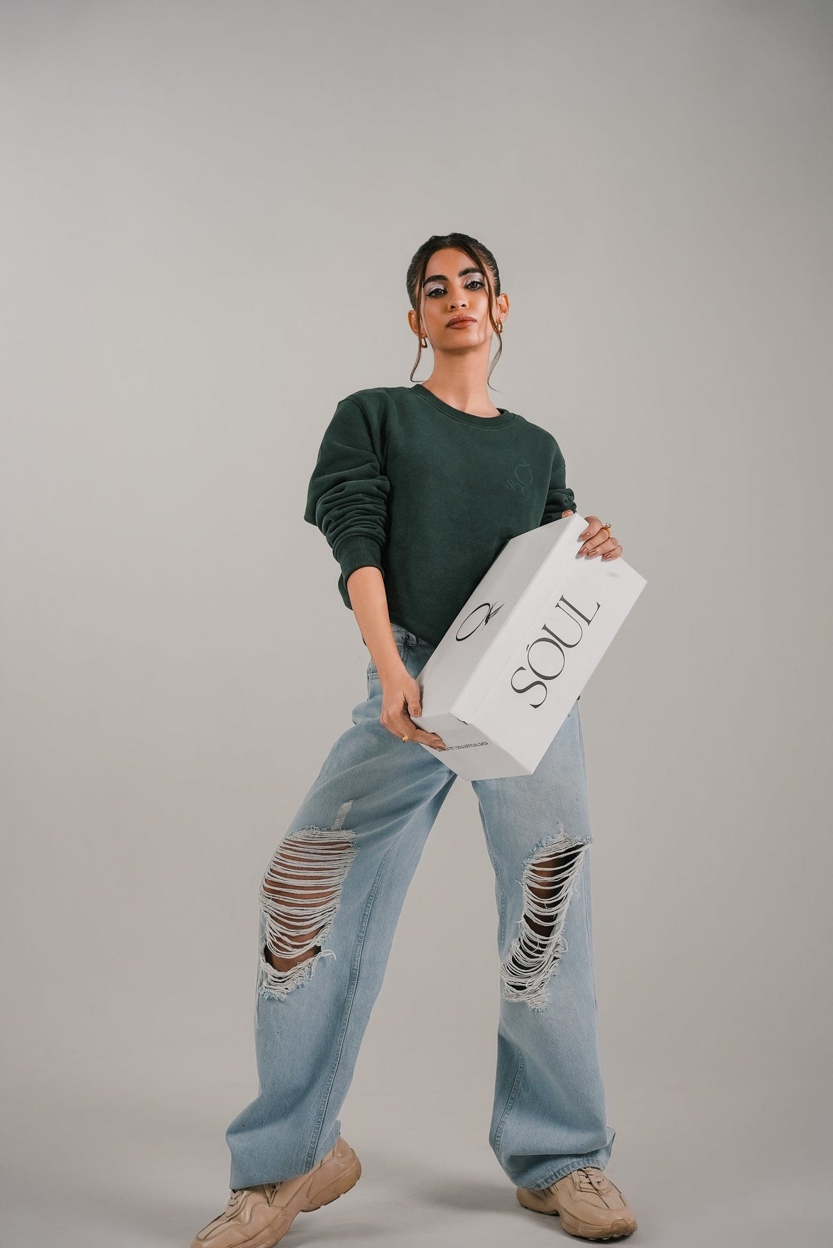 sweat-shirt-green_3.jpg