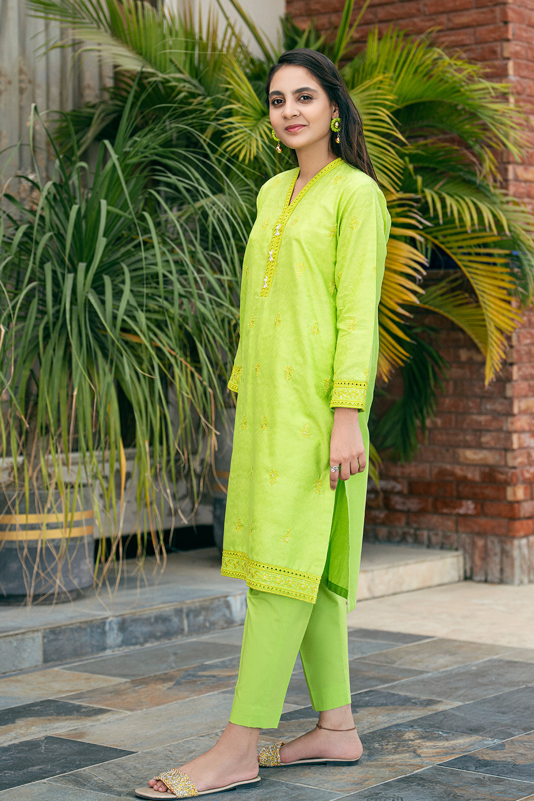 JAQUARD EMBROIDERED SHIRT WITH PLAIN TROUSER SKU :T-SFC-030