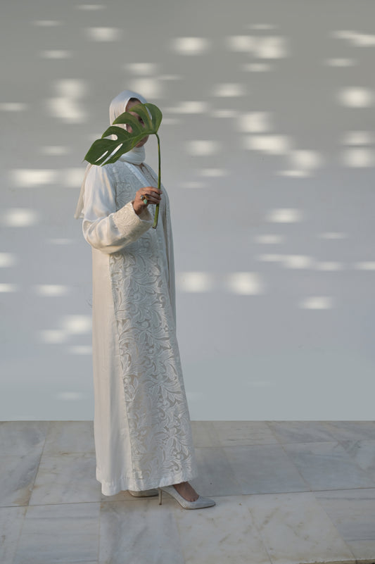 A015 WHITE LACE OPEN KAFTAN