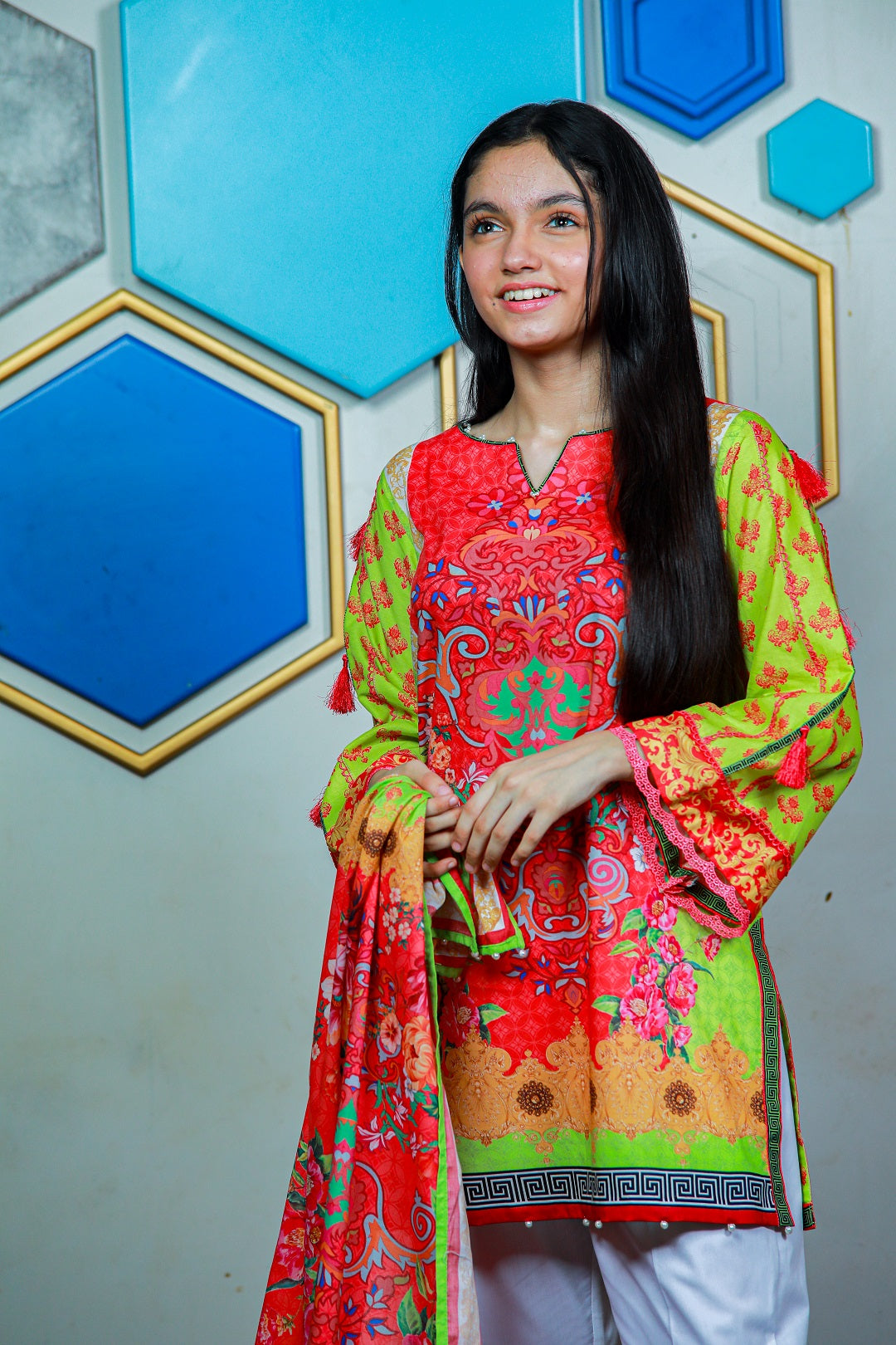 3PCS-071 Digital Printed Lawn Shirt, Dupatta & Cotton Trouser
