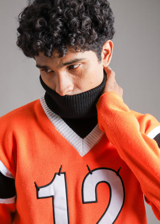 TURTLE NECK SWEATER