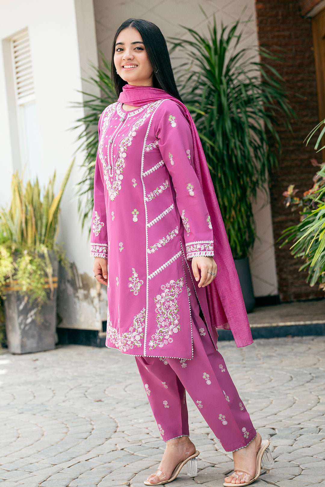 EMBROIDERED SHIRT AND SHALWAR TABEL PRINT 3 PCS SUIT SKU:TSFC-026
