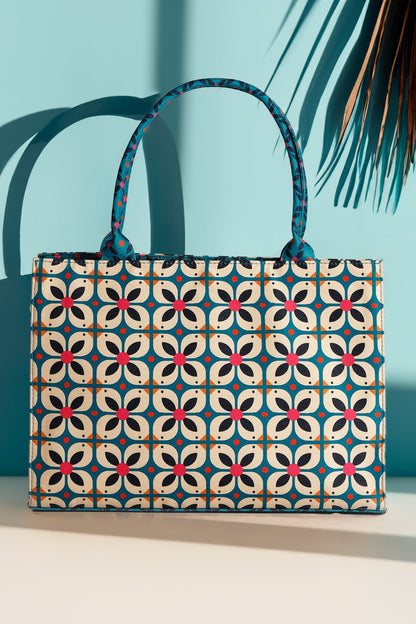 Trendy canvas tote bag for women