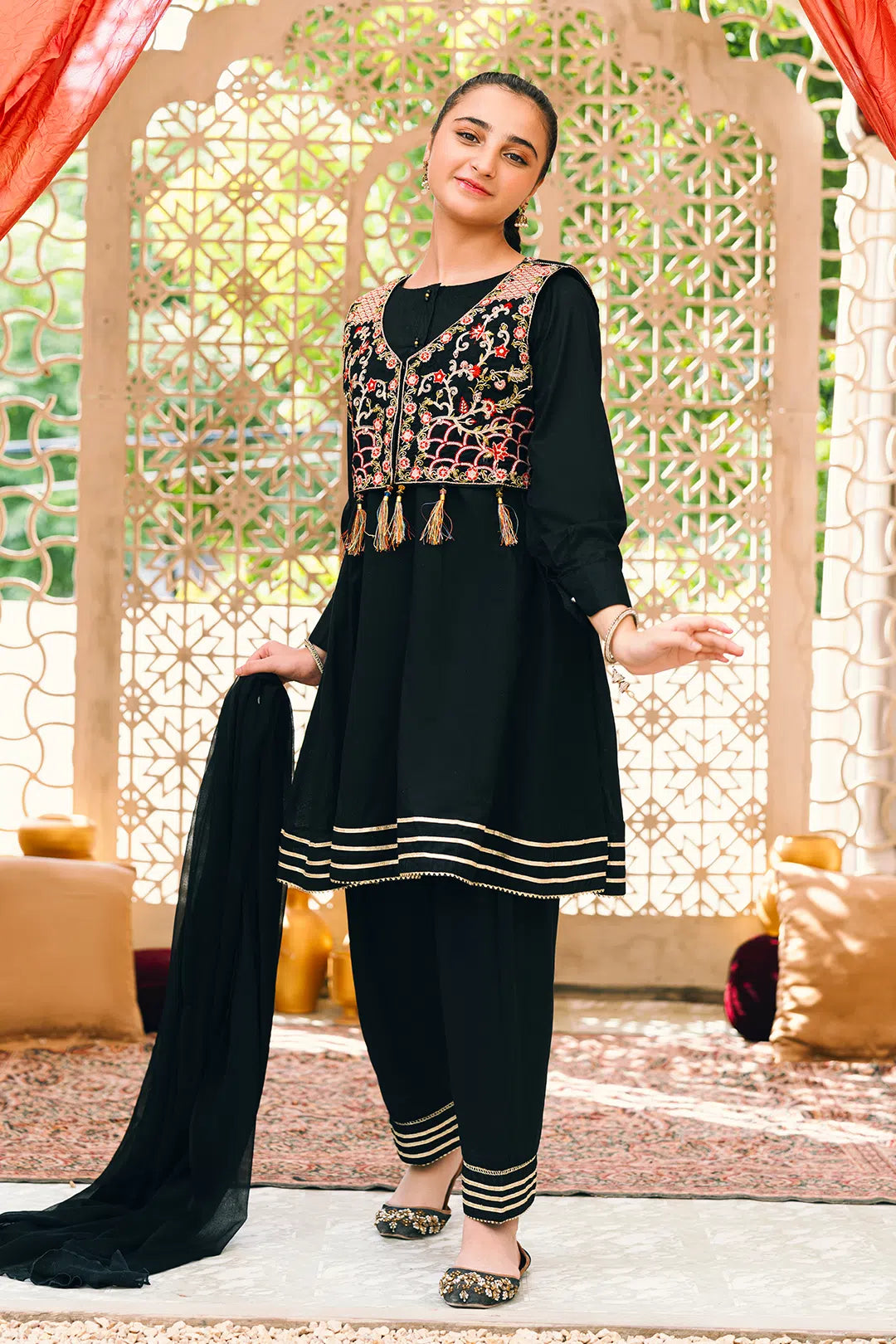 Black Plan frock And Trouser Embroidered Kotti / 2 Piece Suit SKU: SFC-185