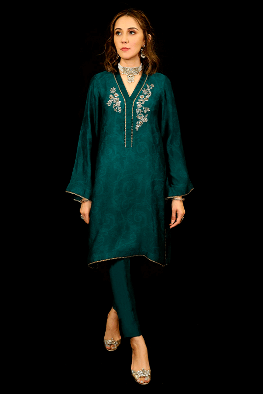 Zaaviay Stitched Eid Collection 2022  Roheen (Two Piece)