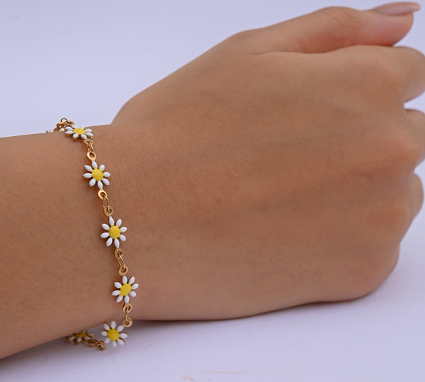 Wildflower White Bracelet