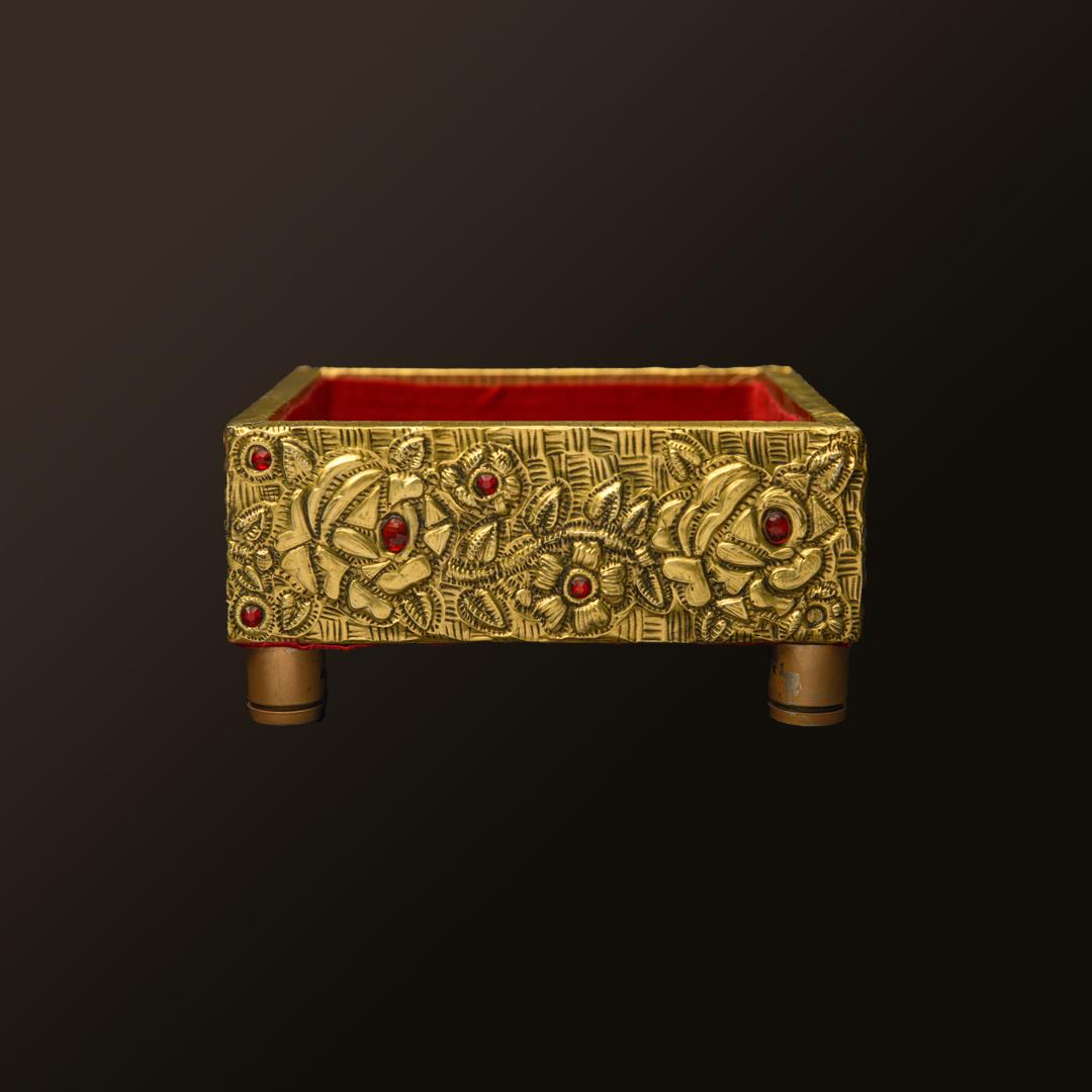 CENTER PEICE GOLDEN