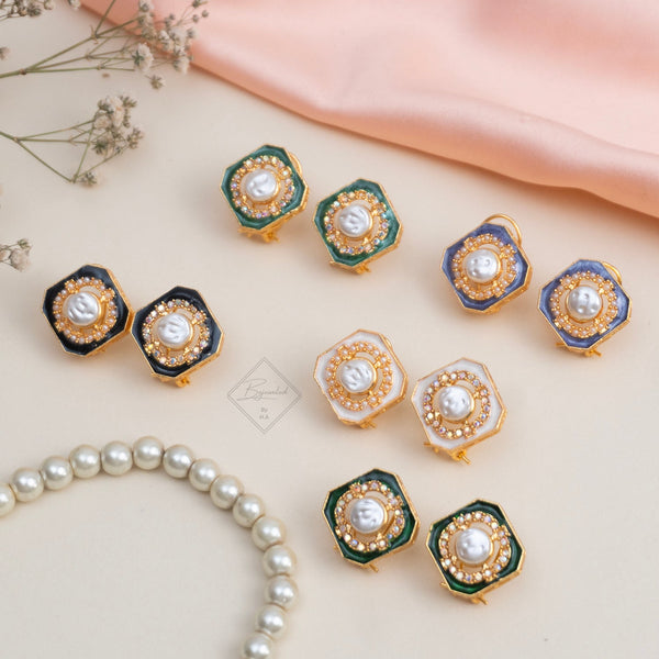 Maheena studs
