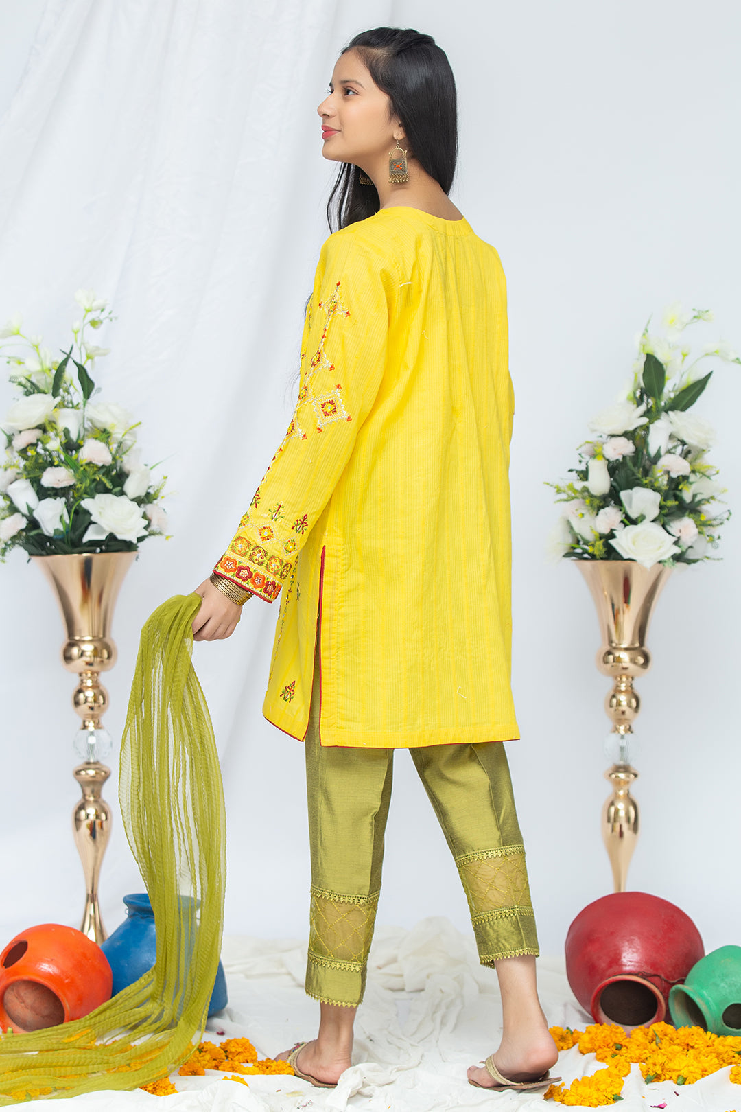 3PCS Jacquard Suit Shirt, Dupatta & Cotton Trouser SKU: EMB-037