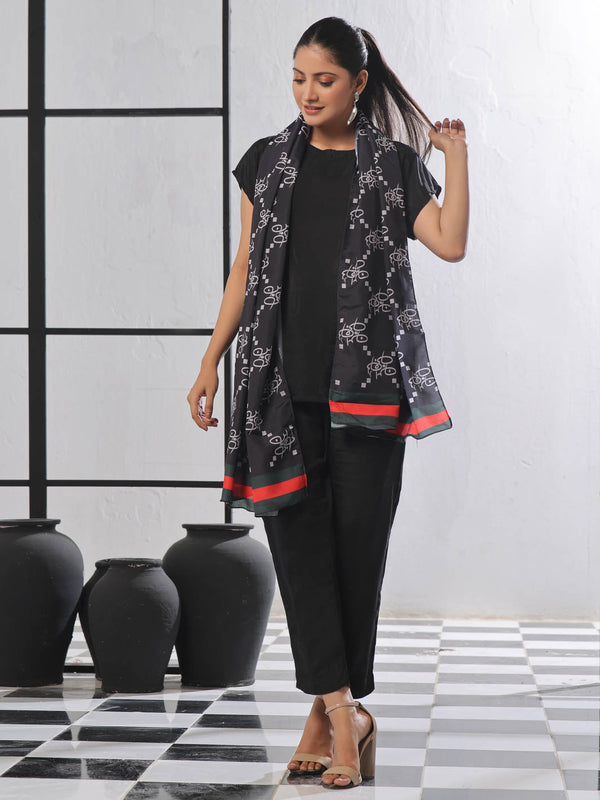 TNG-Logo-Stole 005 Collection'2024