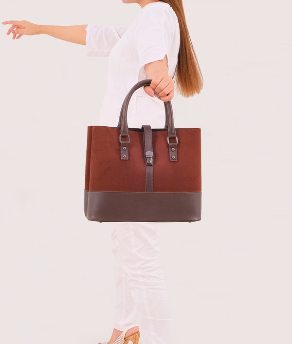 RTW Creation - Dark brown suede multi-compartment shoulder bag