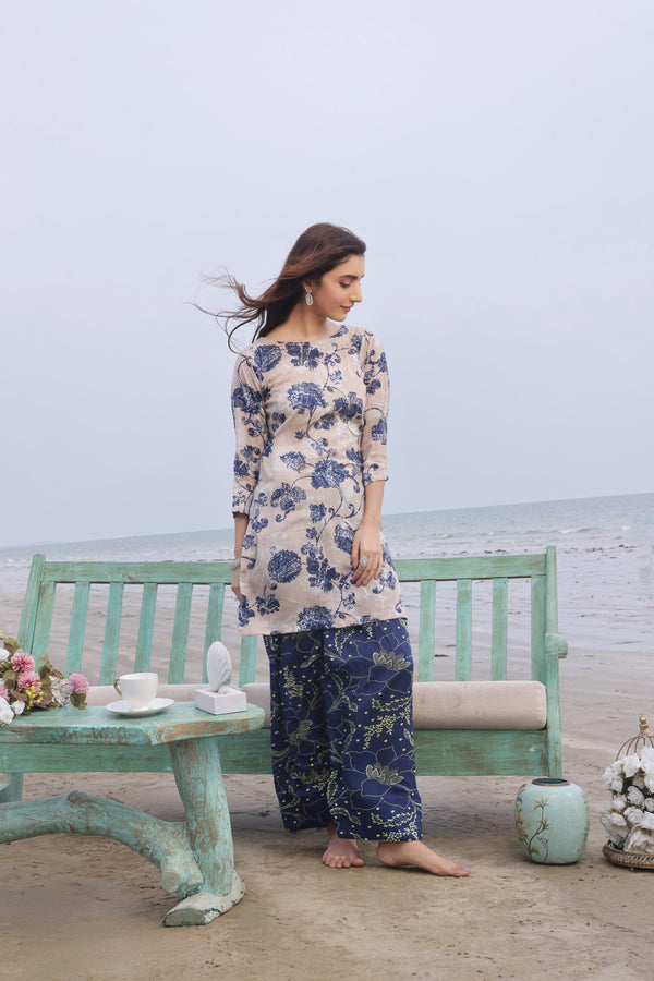 Whisper Wind By Feathers Unstitched 2 Piece Printed Lawn Collection'2025-AQUIN-FT501