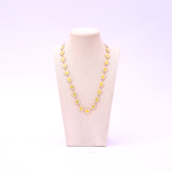 Daisy Delight Necklace White