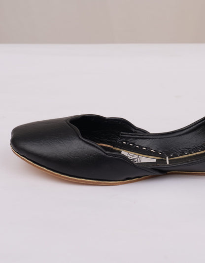 Onyx Noir – Black