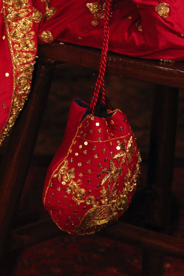 Bridal Pouch By Zaaviay Stitched Aab-E-Resham Pouch