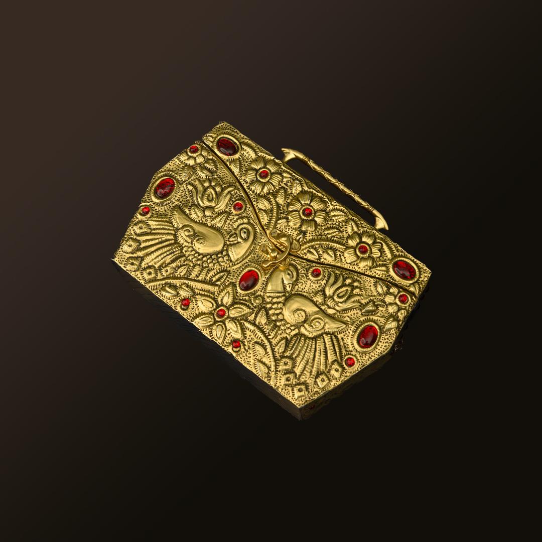 HAND BAGS GOLDEN