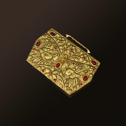 HAND BAGS GOLDEN