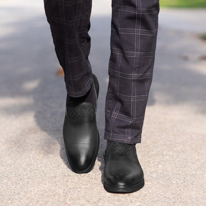 Turkish-origin Diamond-dotted design Leather Shoes in Black