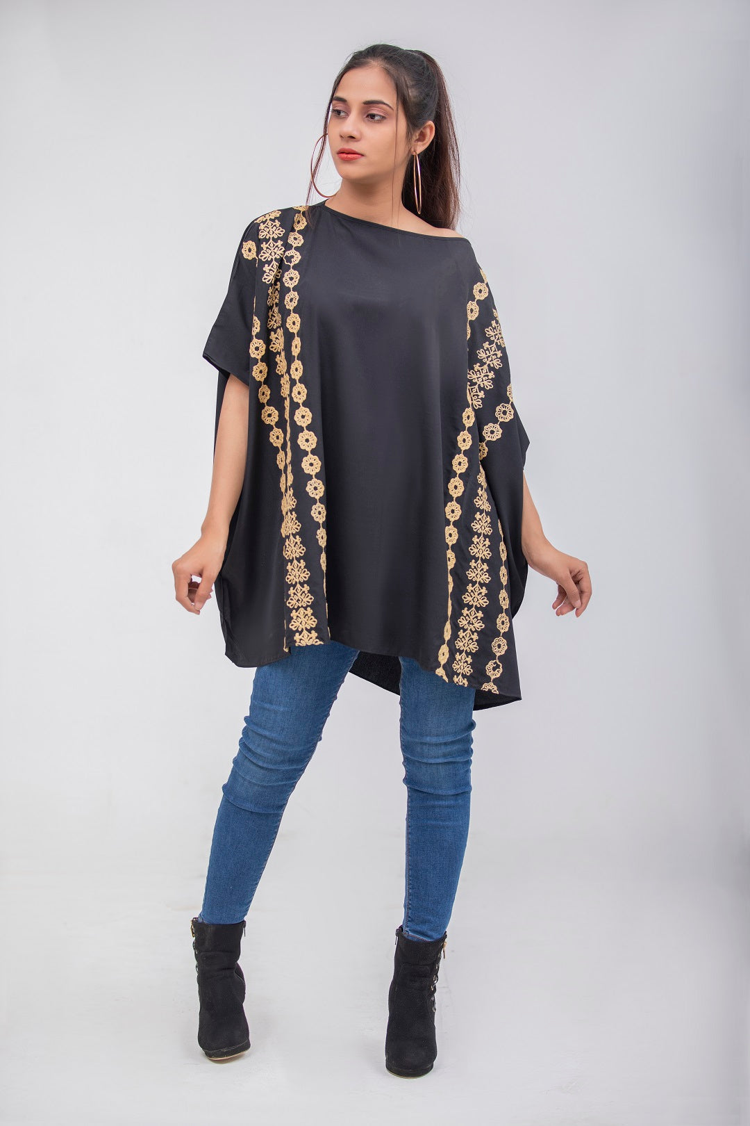 Create the most confartable night to day wear, the poncho is embroidered-ARJ-PNC-04