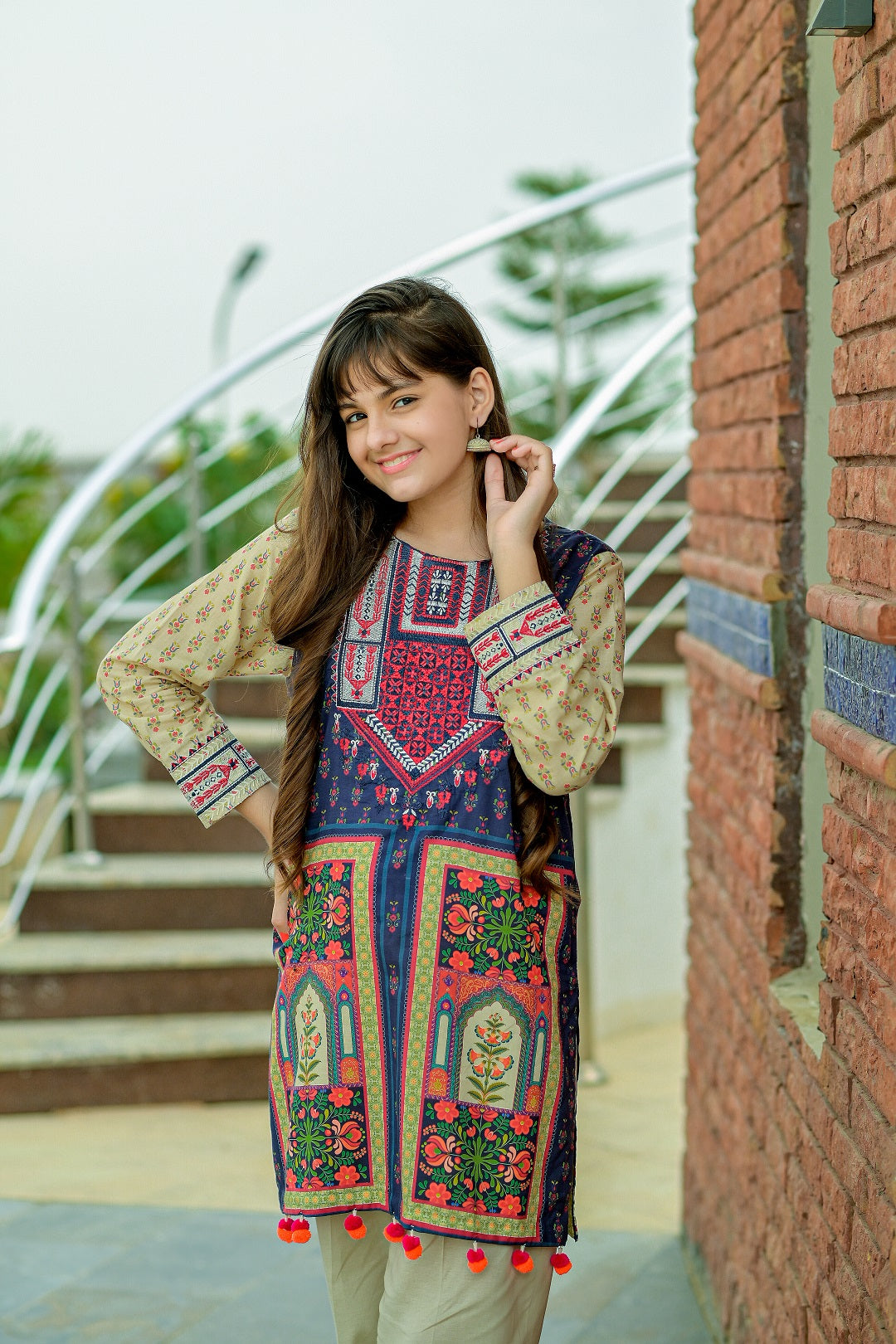 PRSDT-083 Digital Printed Embroidred Lawn Shirt, Dupptta & Cotton Trouser