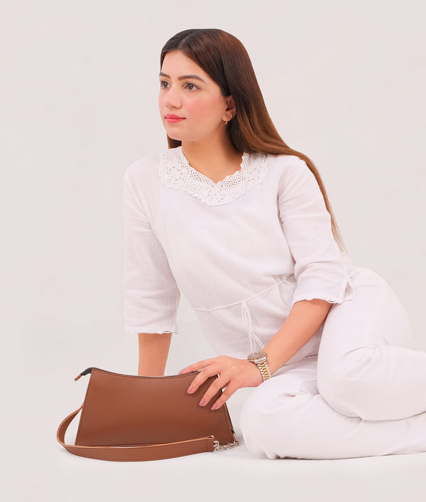 RTW Creation - Brown evening bag with chain handle