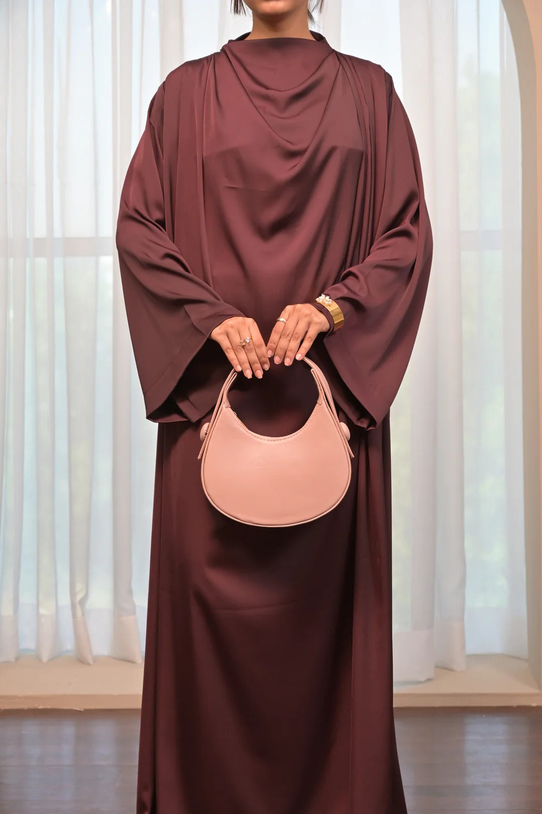 HOBO Half-Moon Pink