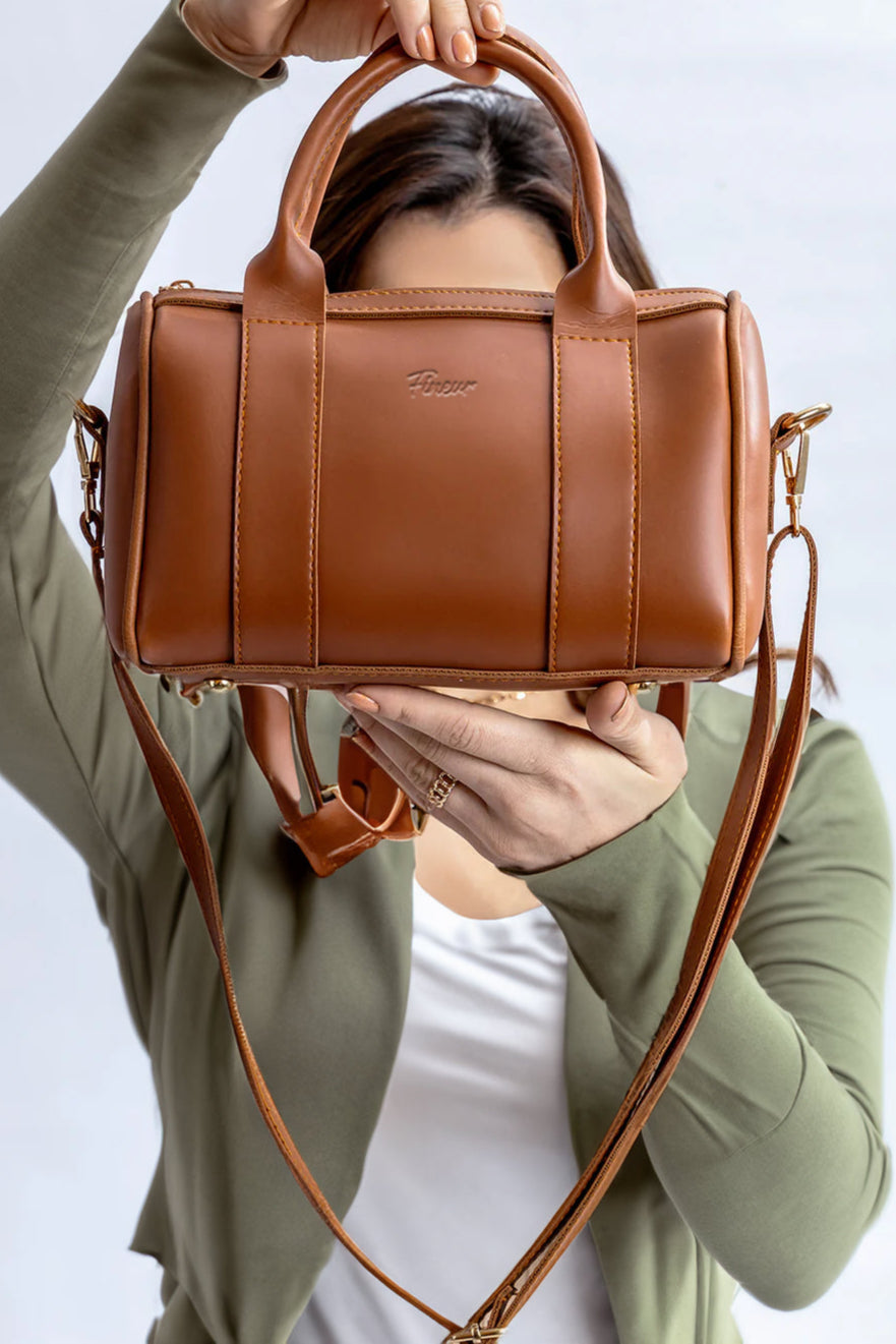 Fineur Handbag Pace Duffle - Caramel