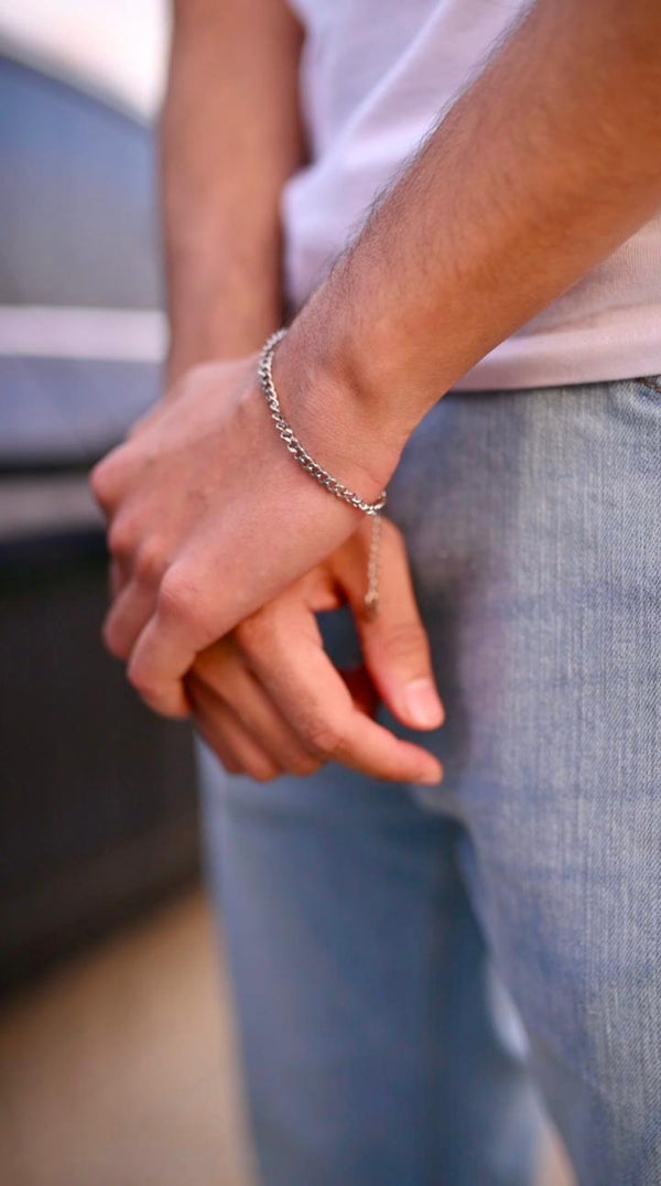 Thick-Curb-Bracelet