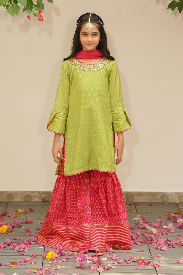 Ochre Clothing Slub Manar Hand Adda Work 3 Pc Suit Collection'2025-MHD-07