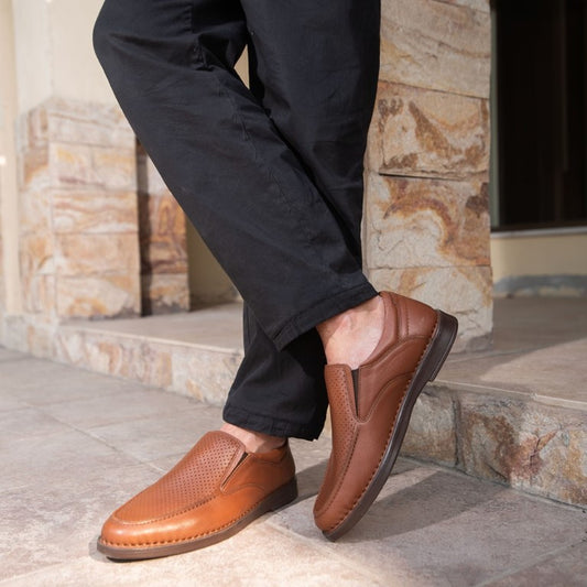 Turkish-built Symmetrical Polka-dot Real Leather Shoes in Bright Brown