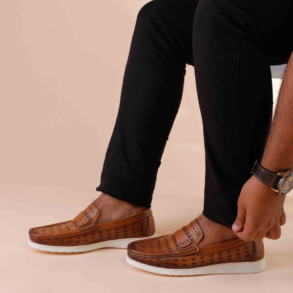 Turkiye-Origin Tri-Dotted Leather Shoes in Tan Color