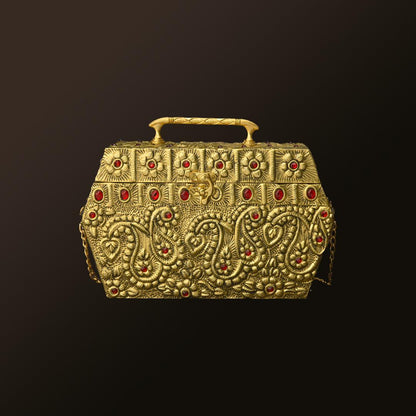 HAND BAGS GOLDEN