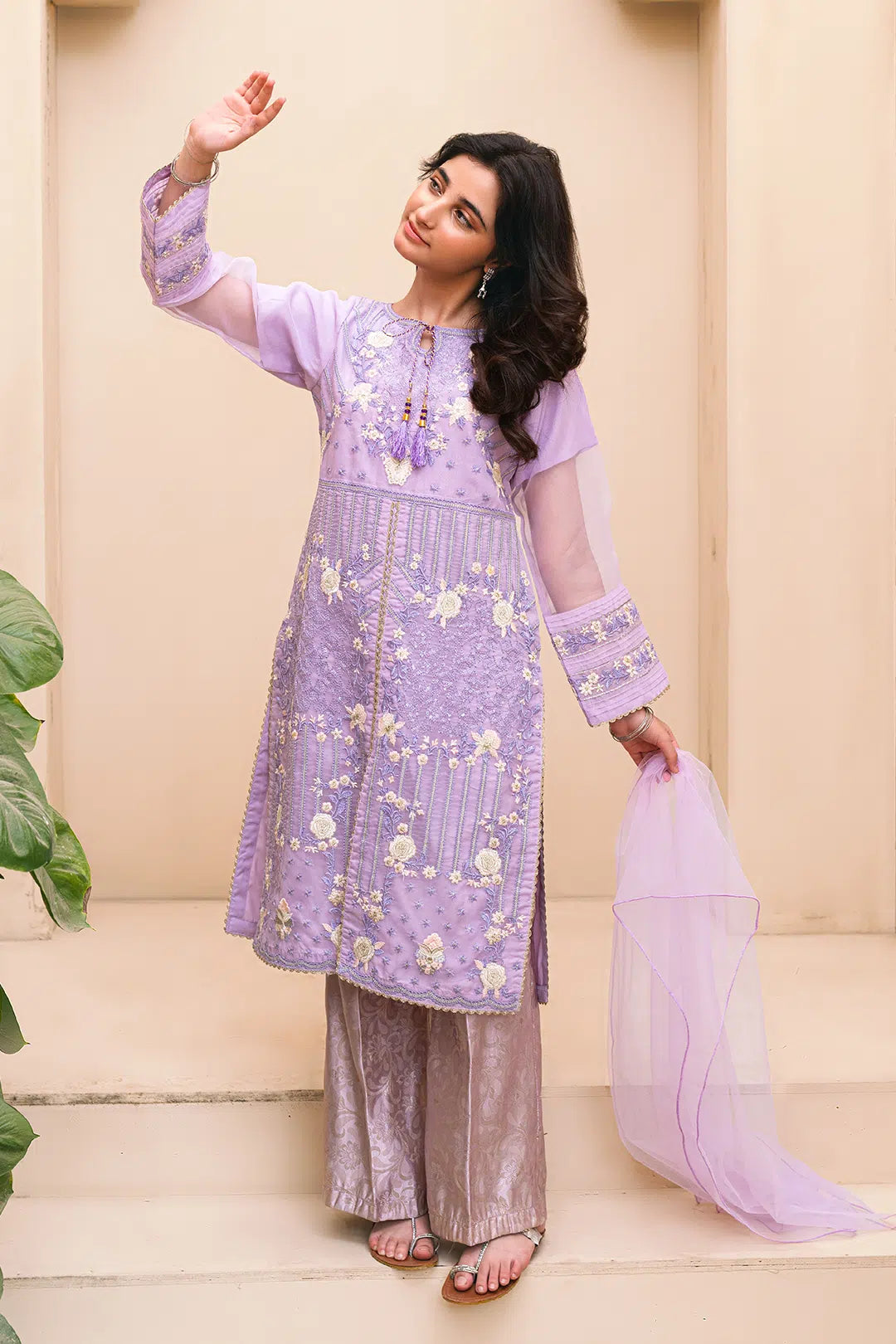 Lilac Embroidered 3 Piece Suit /Organza Fabric SKU: RTWFDS-013