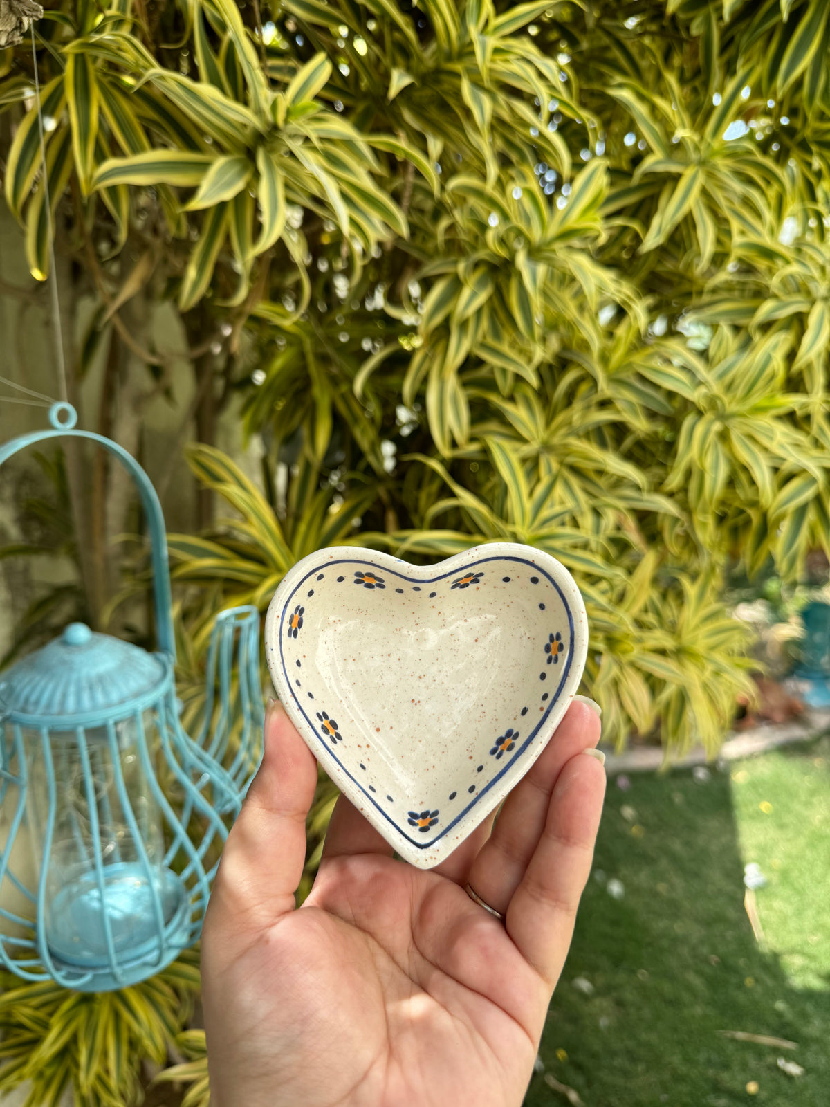 Blue flower heart trinket