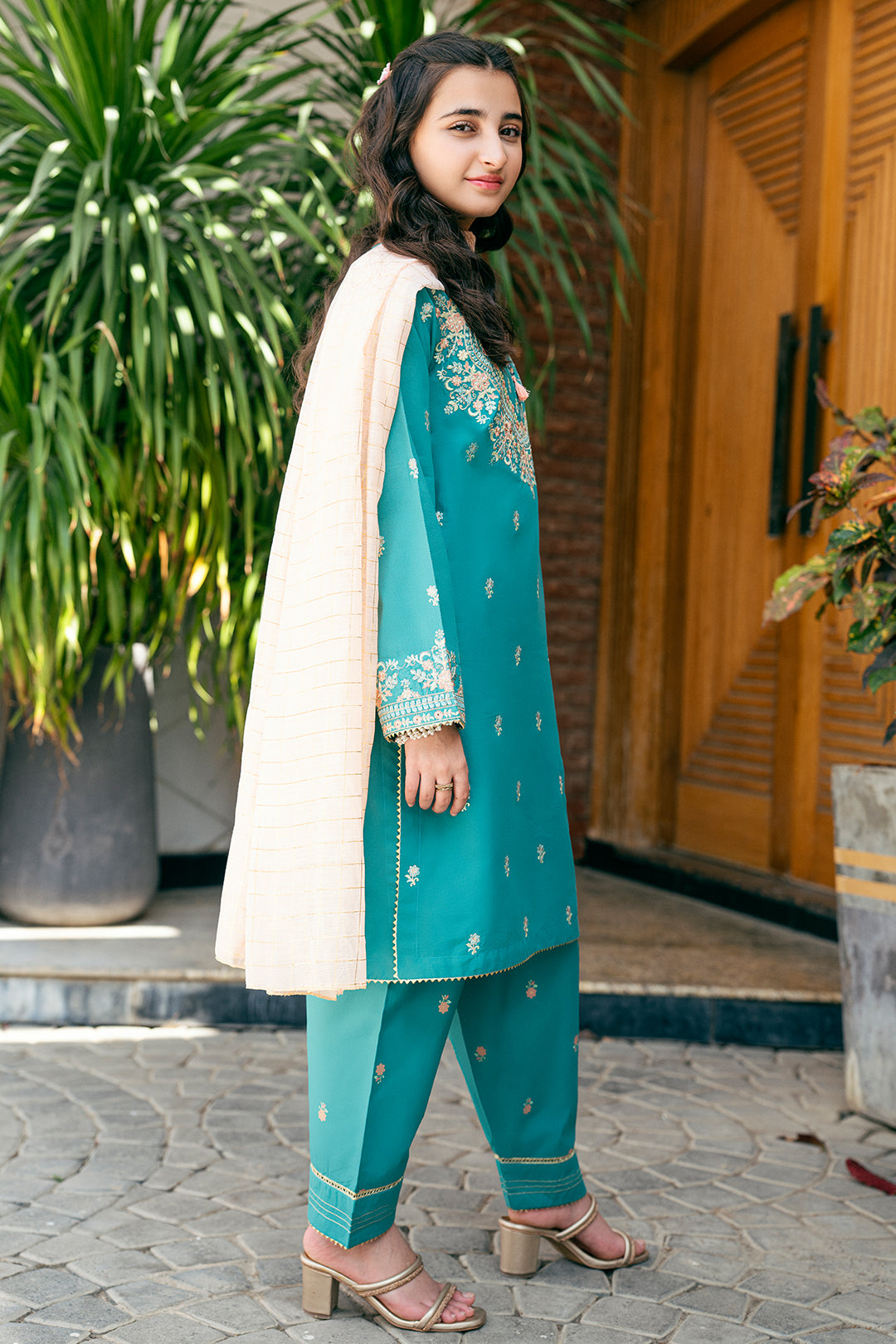 Cotton Lawn Fabric EMBROIDERED SHIRT AND SHALWAR TABEL PRINT 3 PCS SUIT SKU:  TSFC-027