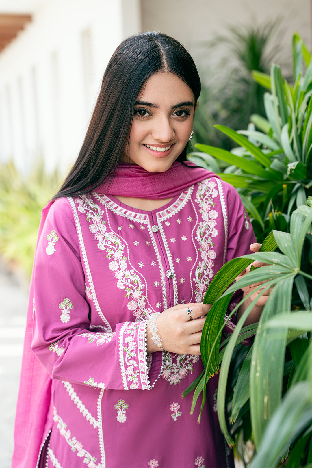EMBROIDERED SHIRT AND SHALWAR TABEL PRINT 3 PCS SUIT SKU:TSFC-026