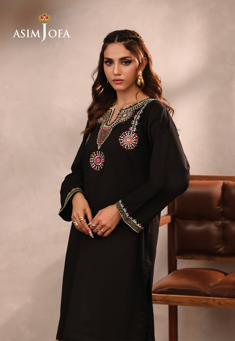 AJPB-135 EMBROIDERED CAMBRIC 2 PCS