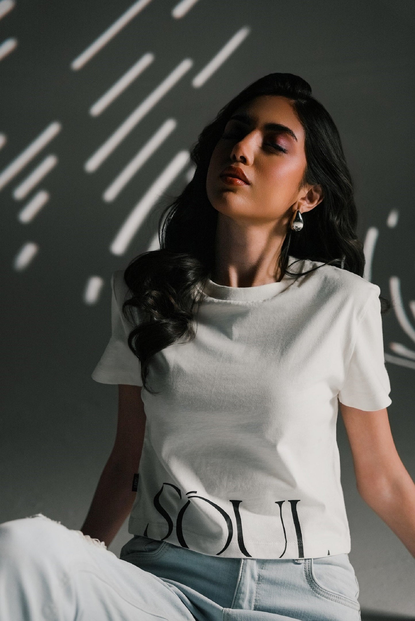 crop-tee-white_2.jpg