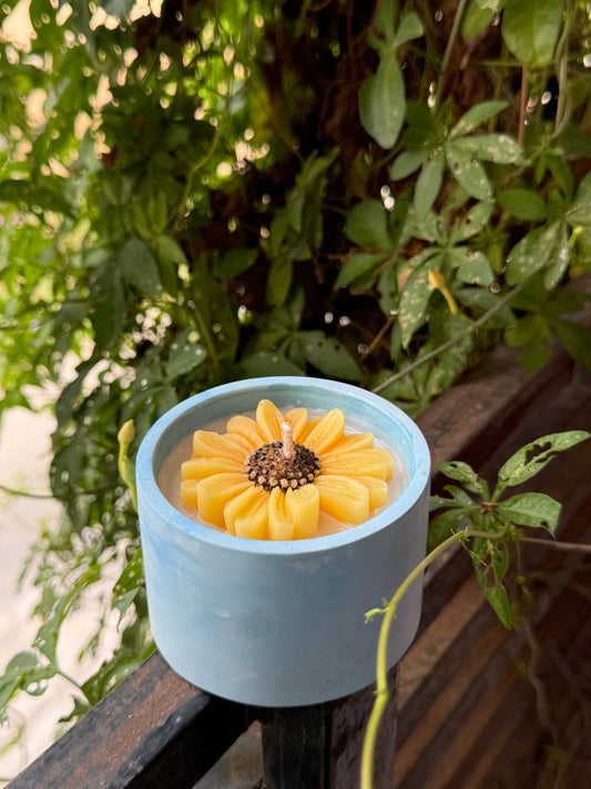 sunflower-candle_1.jpg