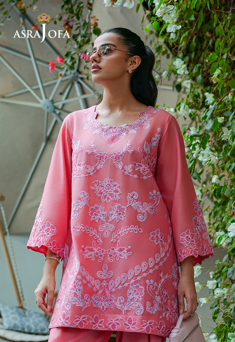 Asra Jofa ASAE-09 coral pink embroidered cambric kurta with round notch neckline, all-over floral embroidery and three-quarter bell sleeves – close-up view