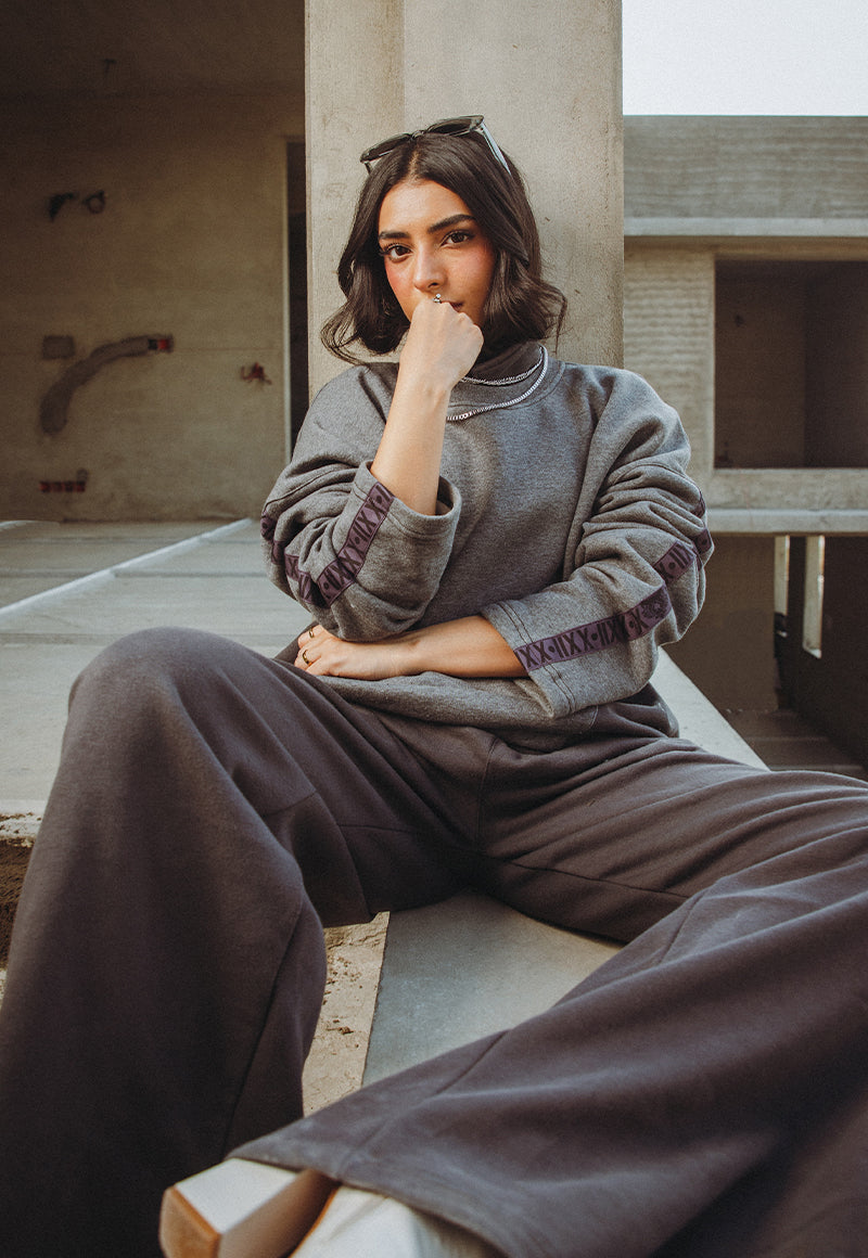 AJWPT-01 UNISEX COLLARED SWEATSHIRT 1 PC