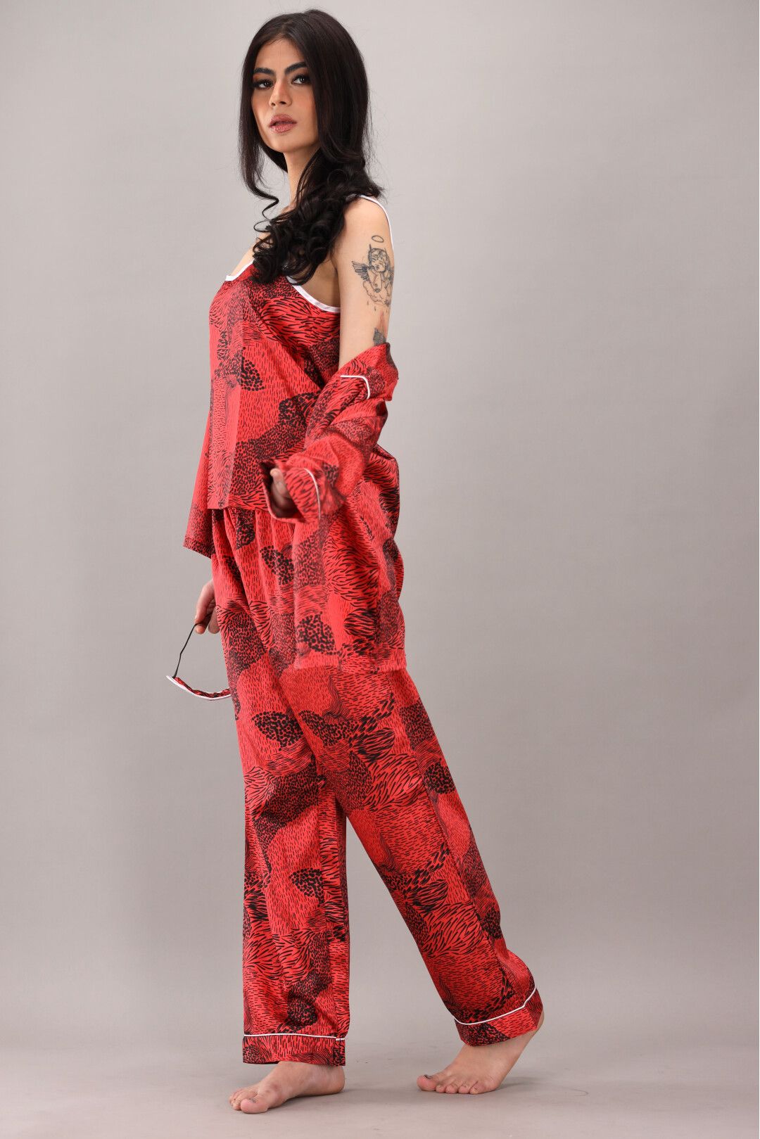Eshaal Omani Luxe Nightwear Set â€“ Cozy & Elegant Sleepwear Silky Finish Night Dress For Women and Girls 7 Piece Night Wear Women's Pajama Sets