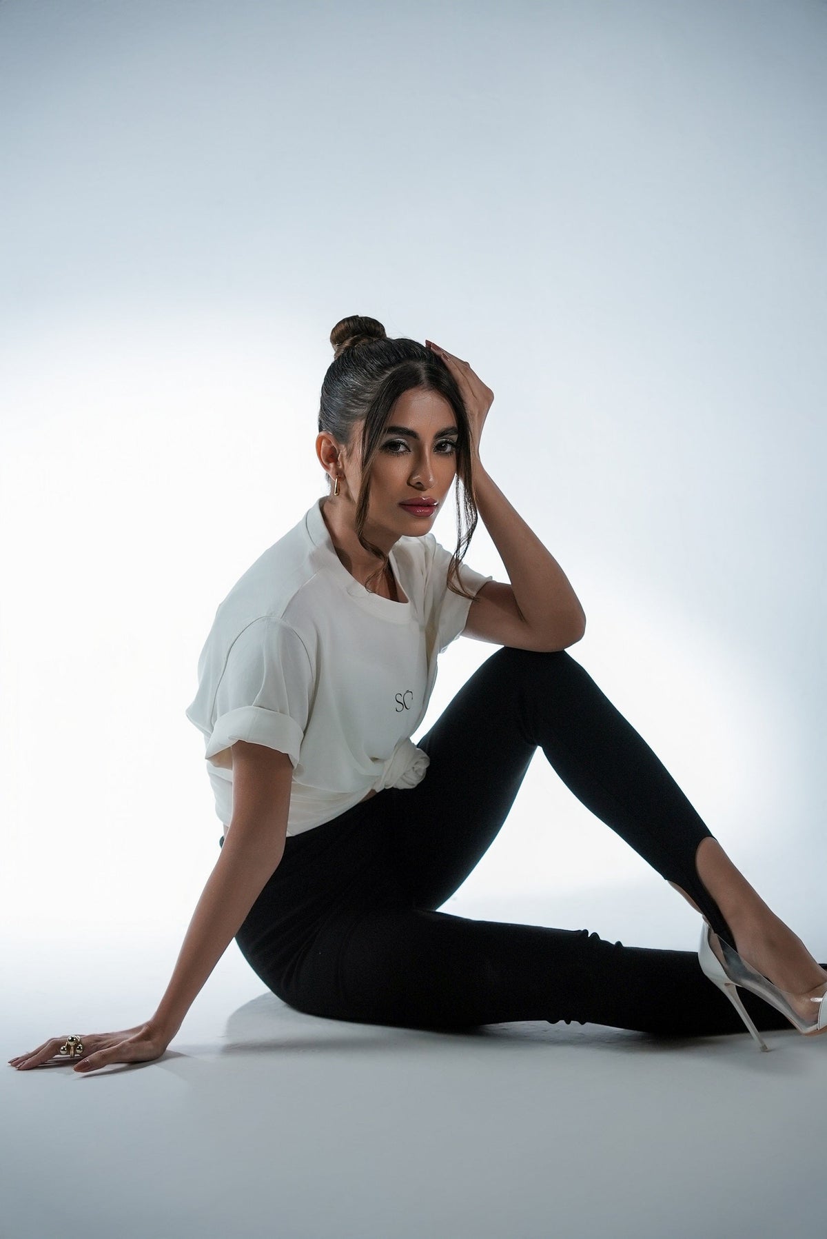 t-shirt-white_6.jpg