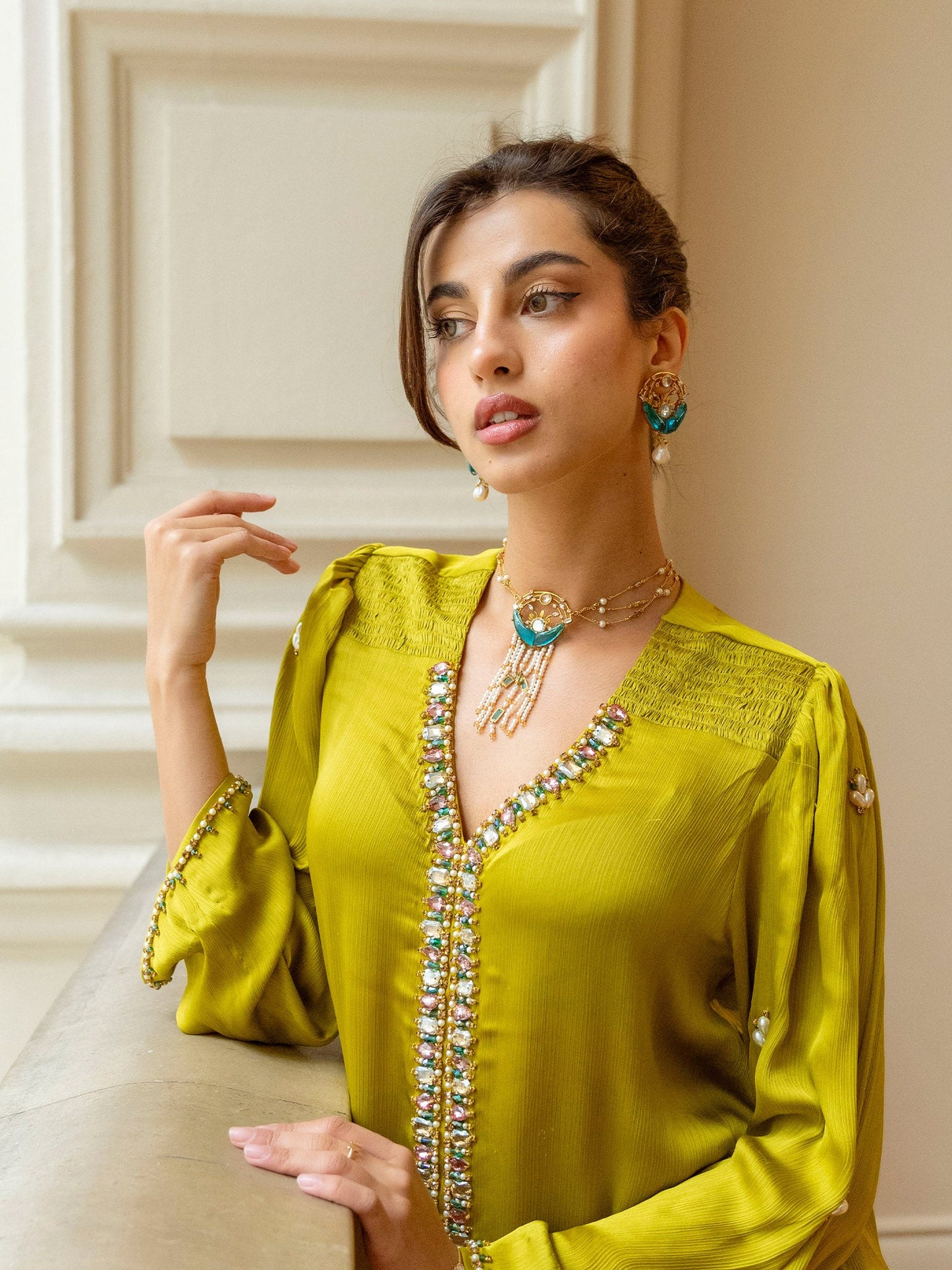 Tealing Glit Necklace