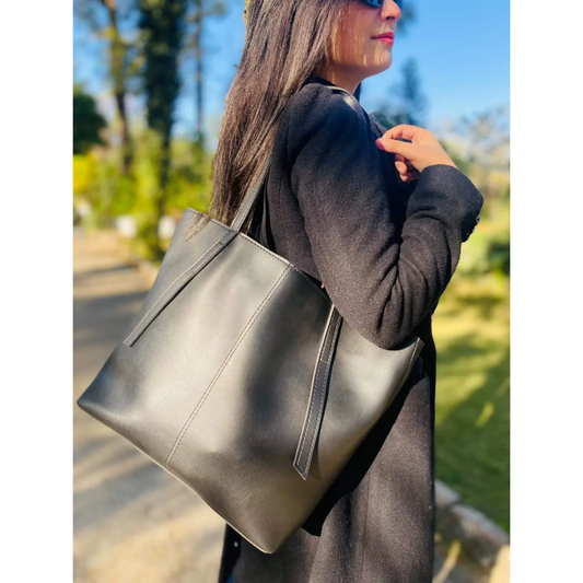 Buy Minimalist Shoulder Tote Bag - Black in Pakistan