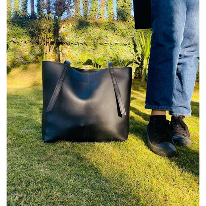 Buy Minimalist Shoulder Tote Bag - Black in Pakistan