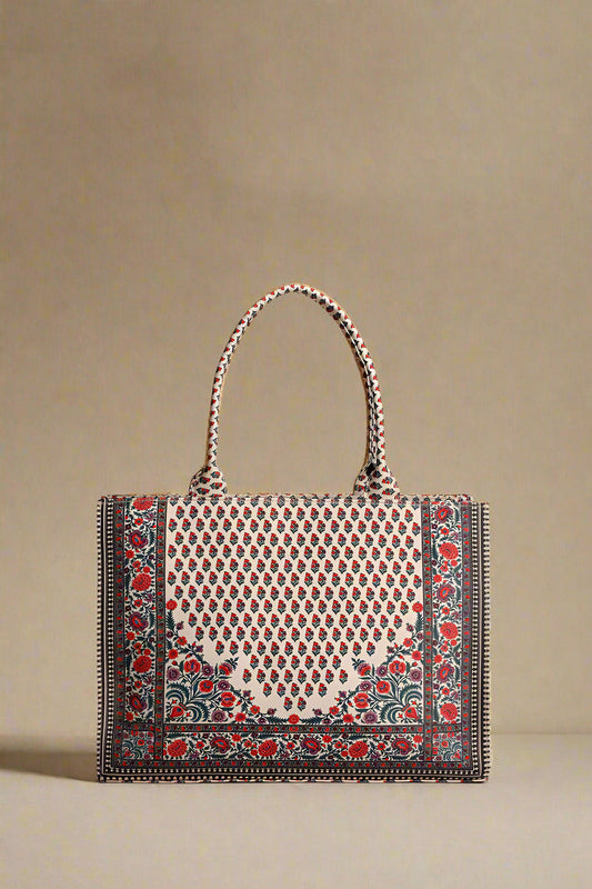 Stylish everyday canvas bag