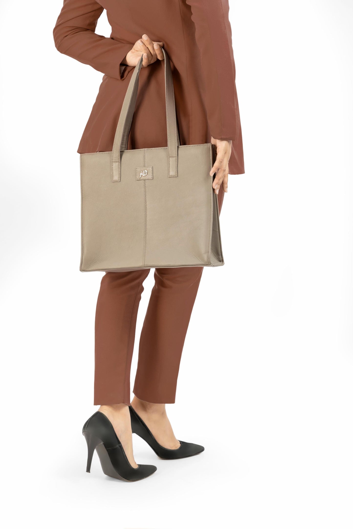 Everyday Women's Leather Zipper Tote Bag- Grey
