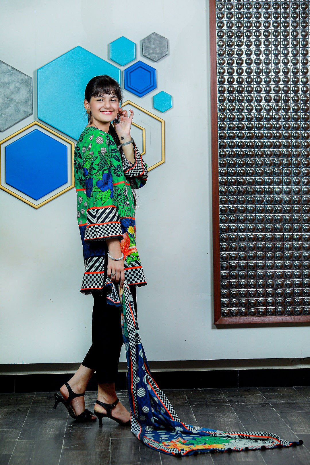 3PCS-072 Digital Printed Lawn Shirt, Dupatta & Cotton Trouser