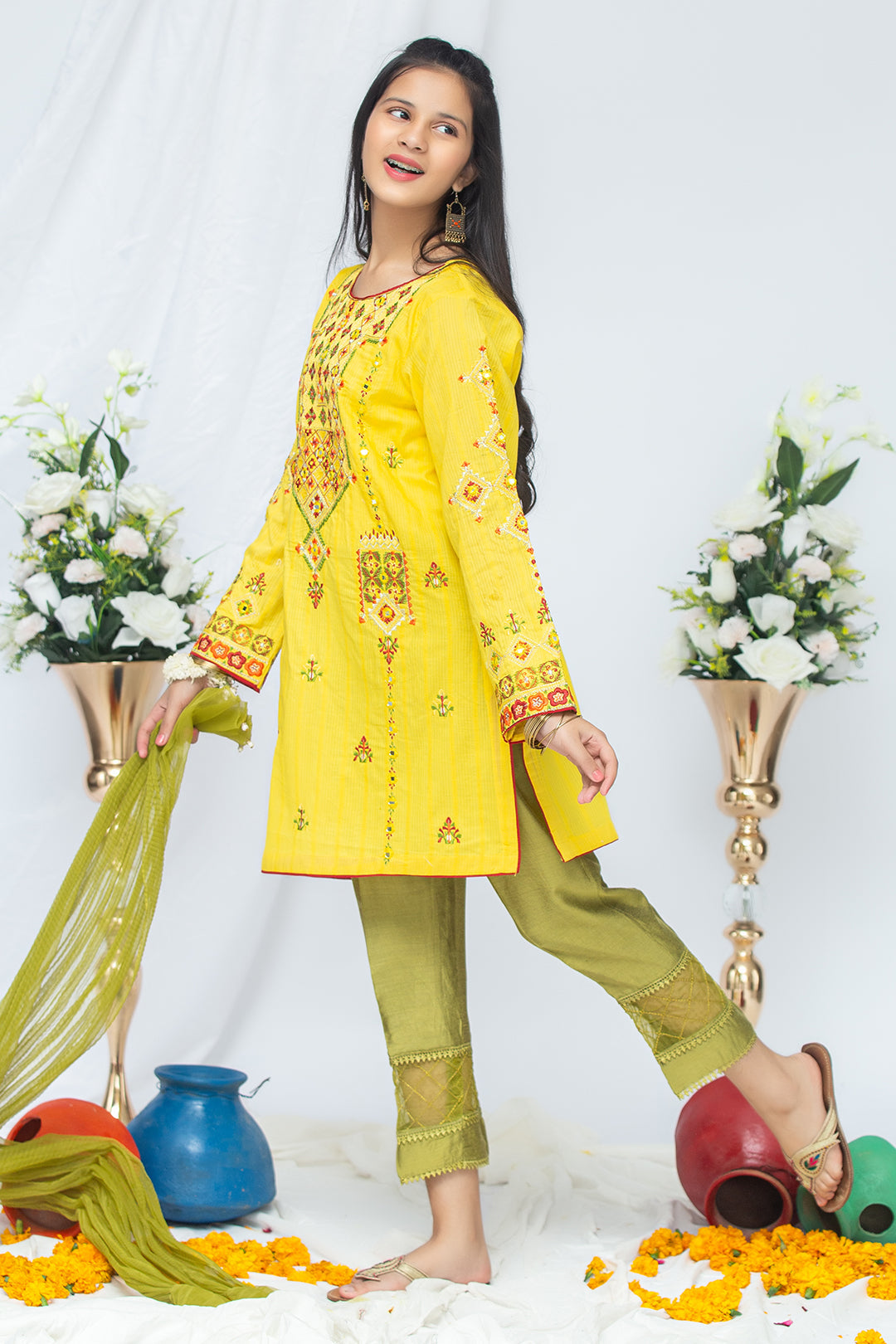 3PCS Jacquard Suit Shirt, Dupatta & Cotton Trouser SKU: EMB-037